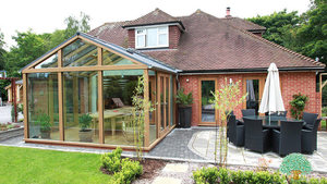 Luxury Seasoned Oak Conservatory Luxury Seasoned Oak Conservatory